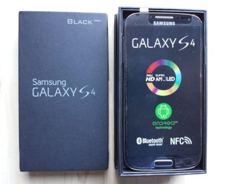 Samsung Galaxy S4 GTi9505 4G zwart 4 maand oud incl Doos
