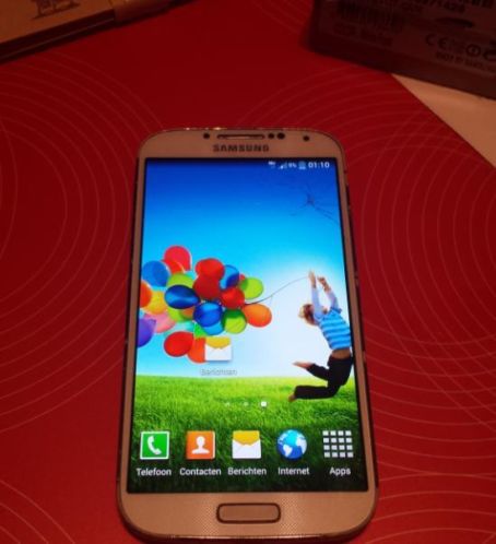 Samsung Galaxy S4 Wit met Barst in glas 