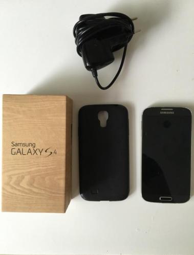 Samsung Galaxy S4 zwart incl. hoesje