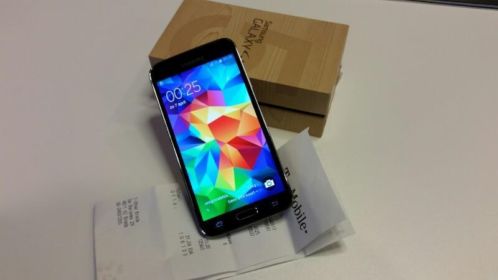 SAMSUNG GALAXY S5 ZWART  GARANTIE  DOOS (inruil mog)