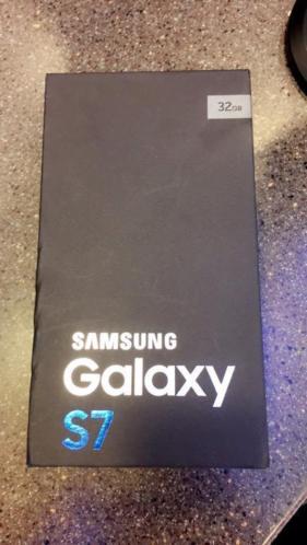 Samsung galaxy S7 GOLD 32GB GESEALD incl Bon 2jaar Garantie 