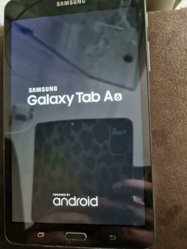 Samsung Galaxy Tab A6, met oplader.