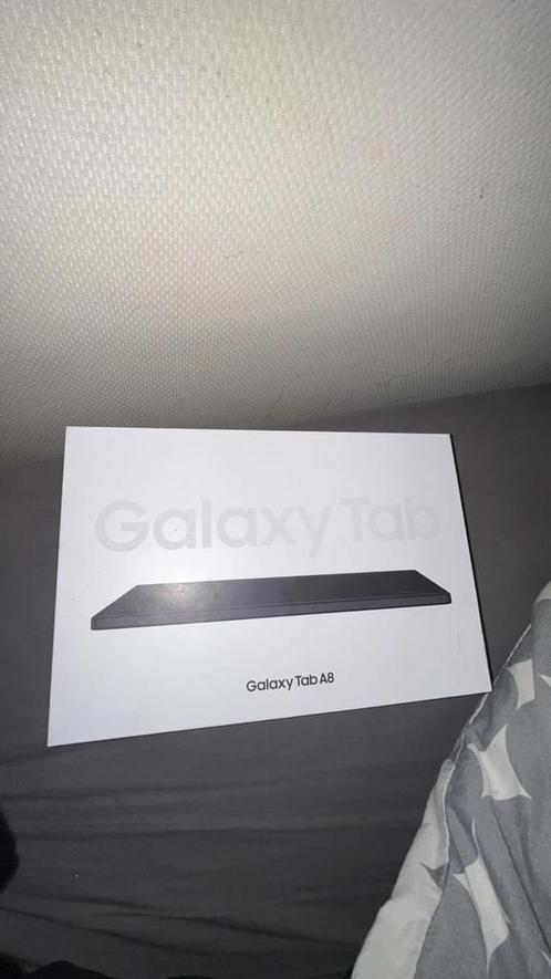 Samsung galaxy tab A8 2X GEBRUIKT