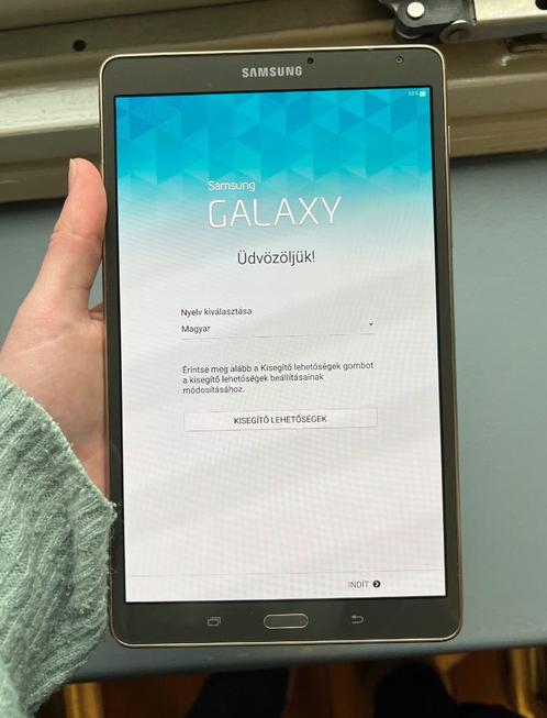 Samsung Galaxy Tab S 8.4 T700