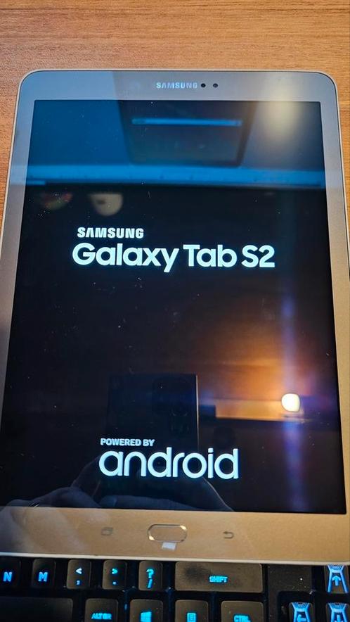 Samsung Galaxy Tab s2 32 gig 9.7 inch