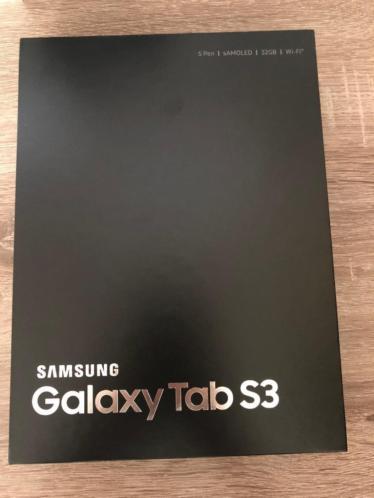 Samsung Galaxy Tab S3 9,7039039 incl. beschermhoes en SD kaart