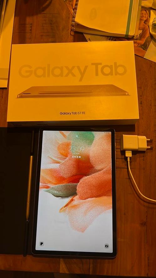 Samsung galaxy tab S7 FE mystic pink 64 gb  keyboard case
