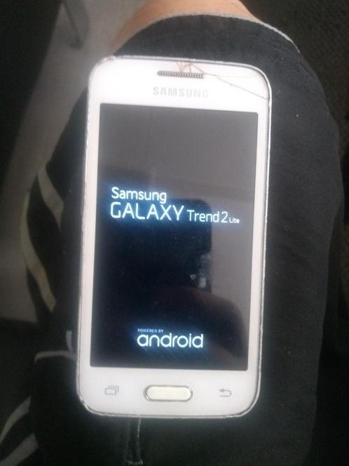 Samsung Galaxy Trend 2 lite