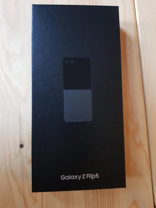 Samsung Galaxy Z Flip 5 512GB Zwart Geseald