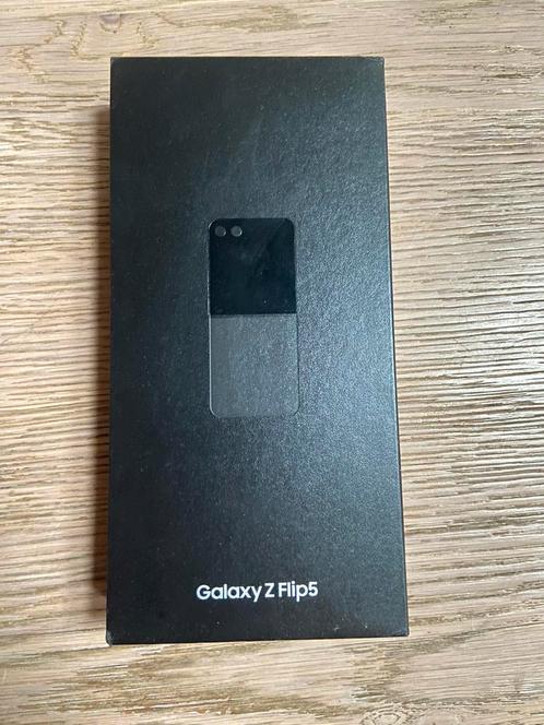 Samsung Galaxy Z Flip 5 Graphite 512GB Geseald