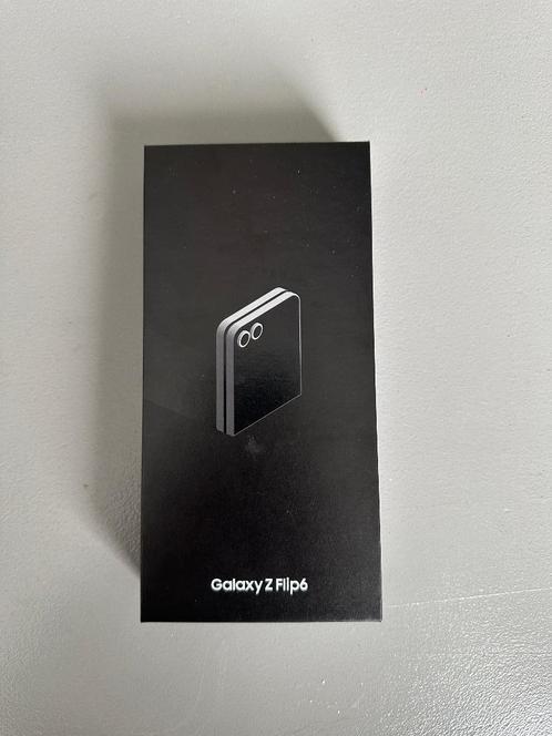 Samsung Galaxy Z Flip 6 256GB Silver 5G nieuw met garantie.