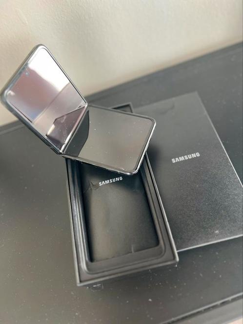 Samsung Galaxy Z Flip3 128 GB Black