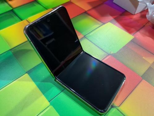 Samsung Galaxy Z Flip4, 128GB opslag Ros Goud