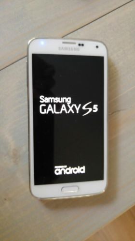 Samsung galaxyS5 wit