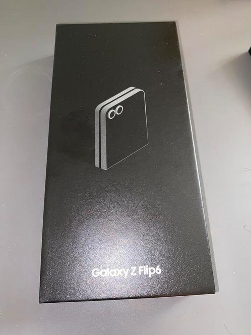Samsung GalaxyZ Flip 6 Silver Shadow geseald