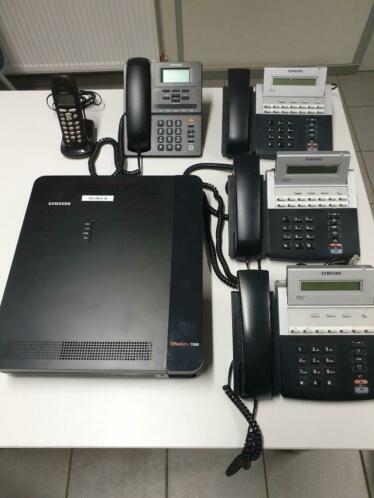 Samsung ISDN centrale met telefoons