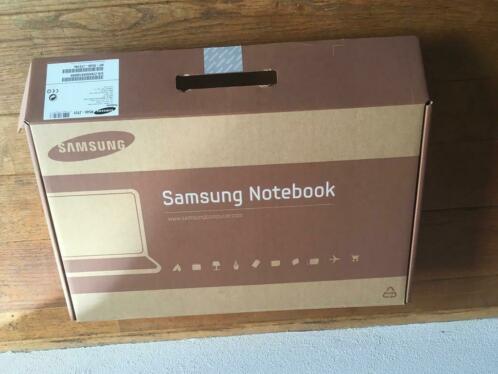 Samsung laptop met tweede scherm en gratis laptoptas