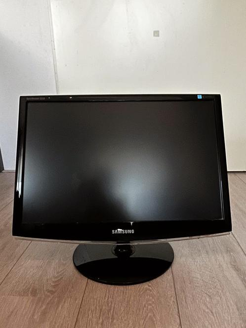 Samsung Monitor 22inch (FULL HD) incl. kabels