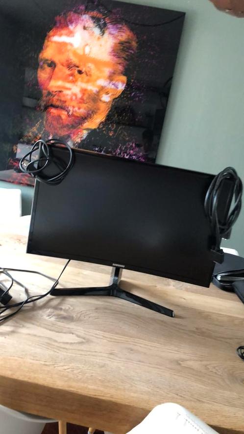 Samsung monitor curved 6075 hz met VGA kabel