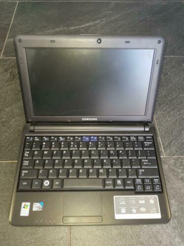 Samsung n130 minilaptop 10.1 inch