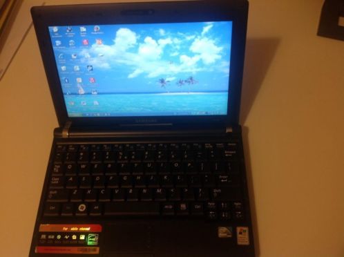 Samsung NC10 Mini laptop incl. Office, lader en hoes