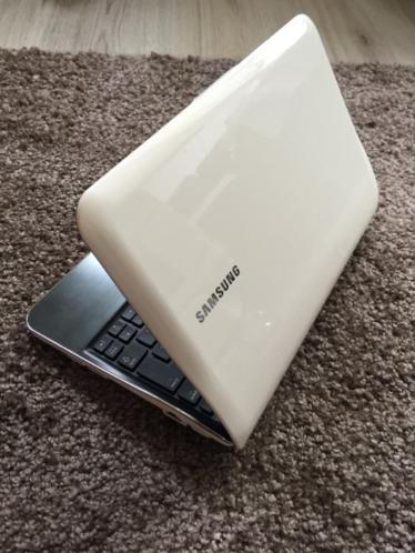 Samsung NF210 mini laptop