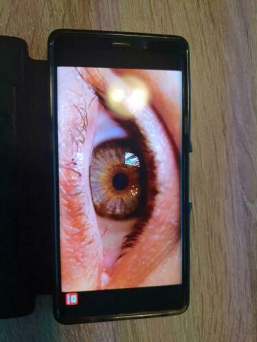 Samsung Note 9, werk goed, batterij echt goed.
