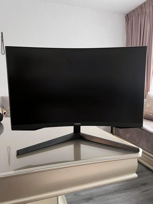 Samsung odyssey G5 144 HZ monitor 27 inch