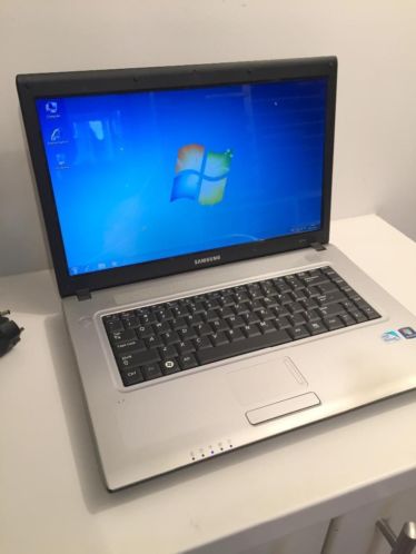 Samsung R519 2Ghz Dualcore 2GB 320GB Wifi Windows 7