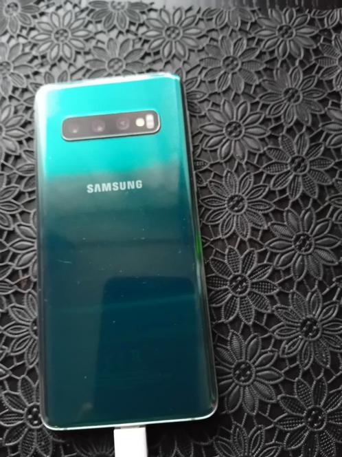 Samsung  s10 prism green