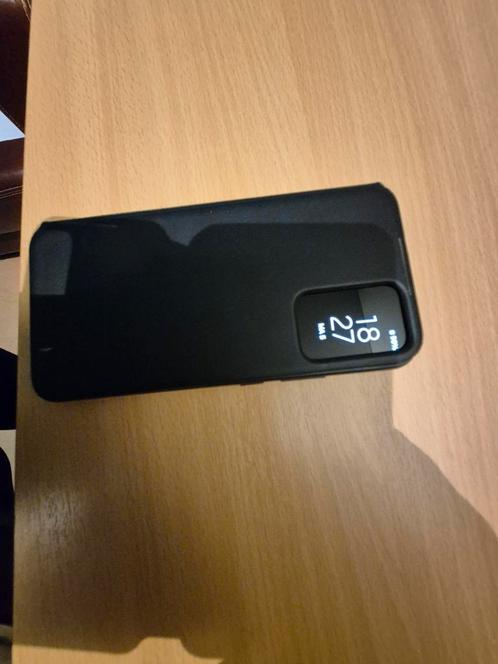 Samsung S22  (128 gb) inclusief smart view wallet case.