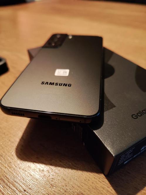 Samsung S22 128gb zwart. In nieuwstaat met bon.