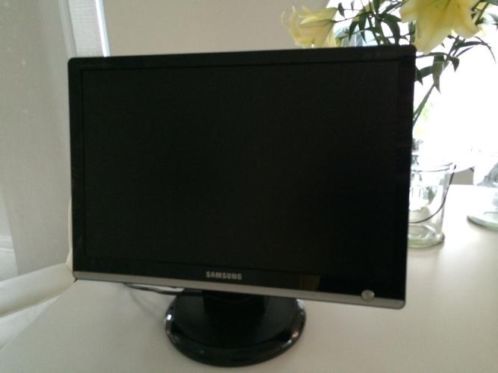 Samsung SyncMaster 206 BW 20 inch met Webcam