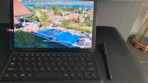 Samsung tab S4 tablet met originele Samsung keyboard cover