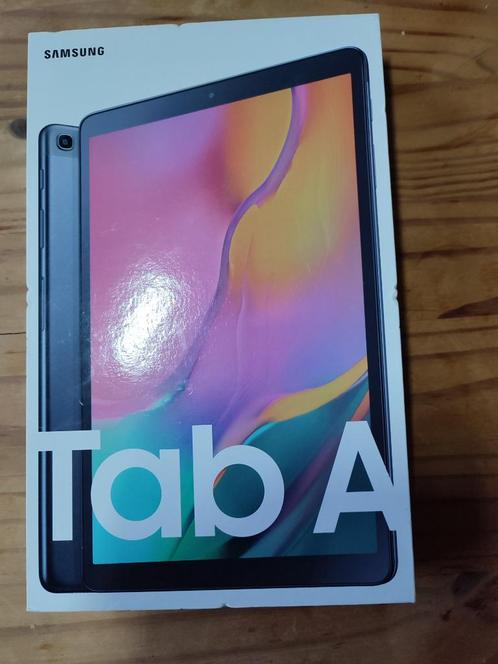 Samsung TabA uit 2019 inclusief hardcase