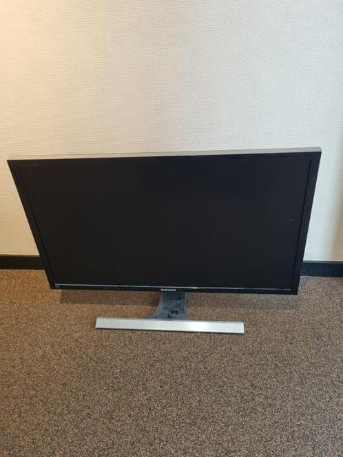 Samsung UHD monitor UE590