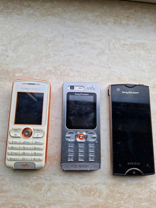 Samsung w200i, Samsung W880i, Sony Xperia Ray