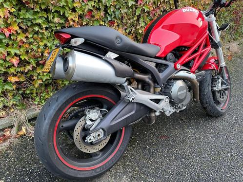 Schademotor Ducati Monster 696