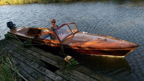 Schitterende klassieke notarisboot