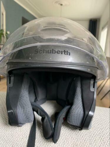 Schuberth helm met ingebouwde boxen