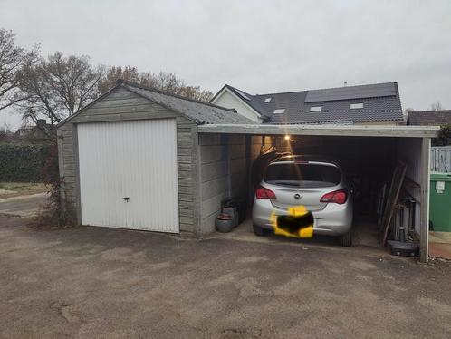 Schuur met carport