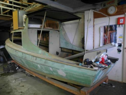 Schuur op ruiming stalen Biesbosch kruiser (verfklaar)