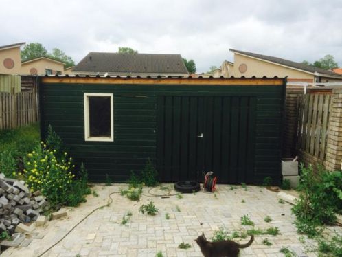 Schuur tuinhuis garage te koop