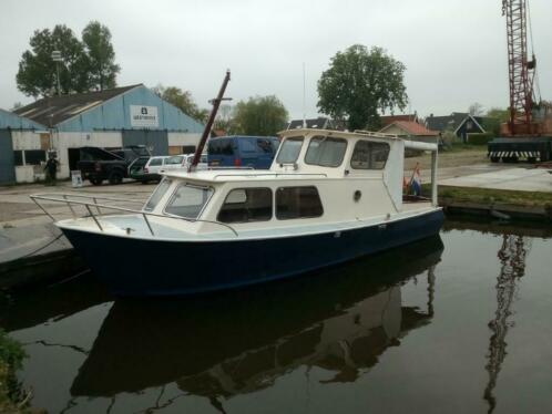 SCHUURFONDST KAJUITBOOT 7.80 m vv perkings 4 cil dieselmotor