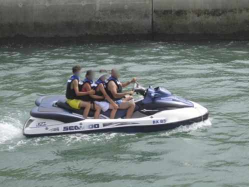 Sea-doo LRV 45 persoons waterscooter 20 vaaruren amp trailer