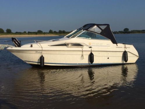 Sea Ray 220 da DIESEL zeer zuinig zie je er niet veel van