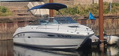 Sea Ray 225 weekender