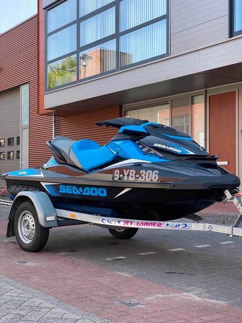 Seadoo GTR 230 pk 66 uur Jet-loader LED