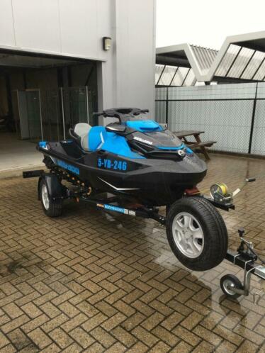 Seadoo rxt 230 bj 2018 met Pega trailer