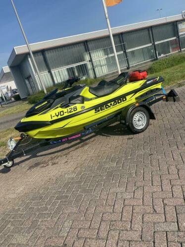 Seadoo RXT 300 RS - Gripgear - Audioset - Zwarte LED Trailer